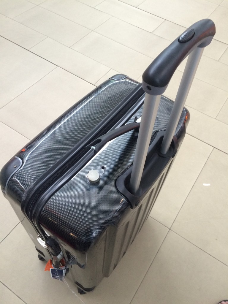 delta airlines damaged luggage